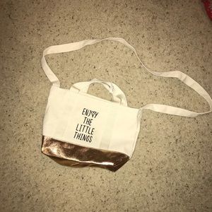Enjoy the little things crossbody bag